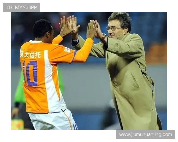 河内主帅回判负责任亚足联沟通 河内主帅回判负责任亚足联沟通